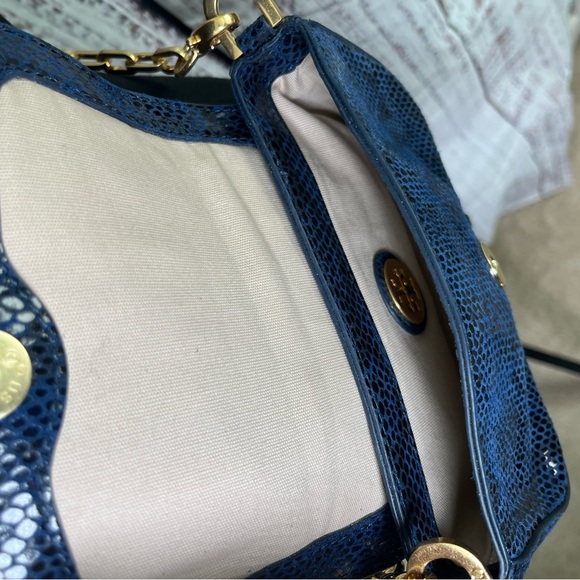 Tory Burch Crossbody - Picture 4 of 15